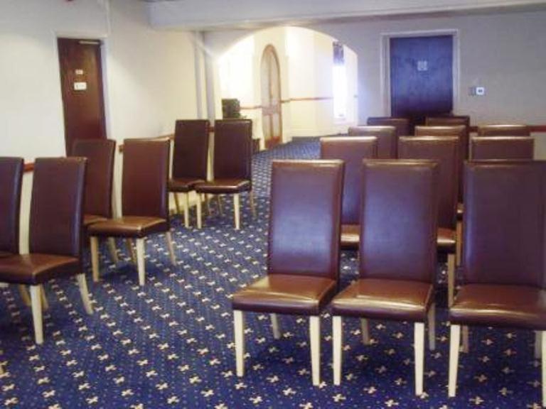 Stretton Hotel 3*